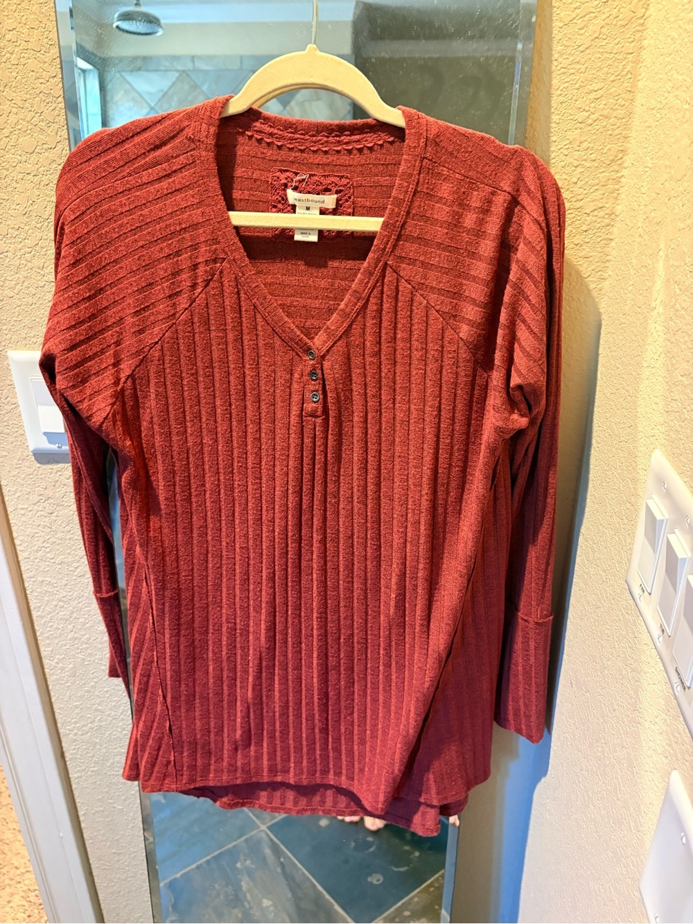 Ribbed V-Neck Long Sleeve Top in Rust
